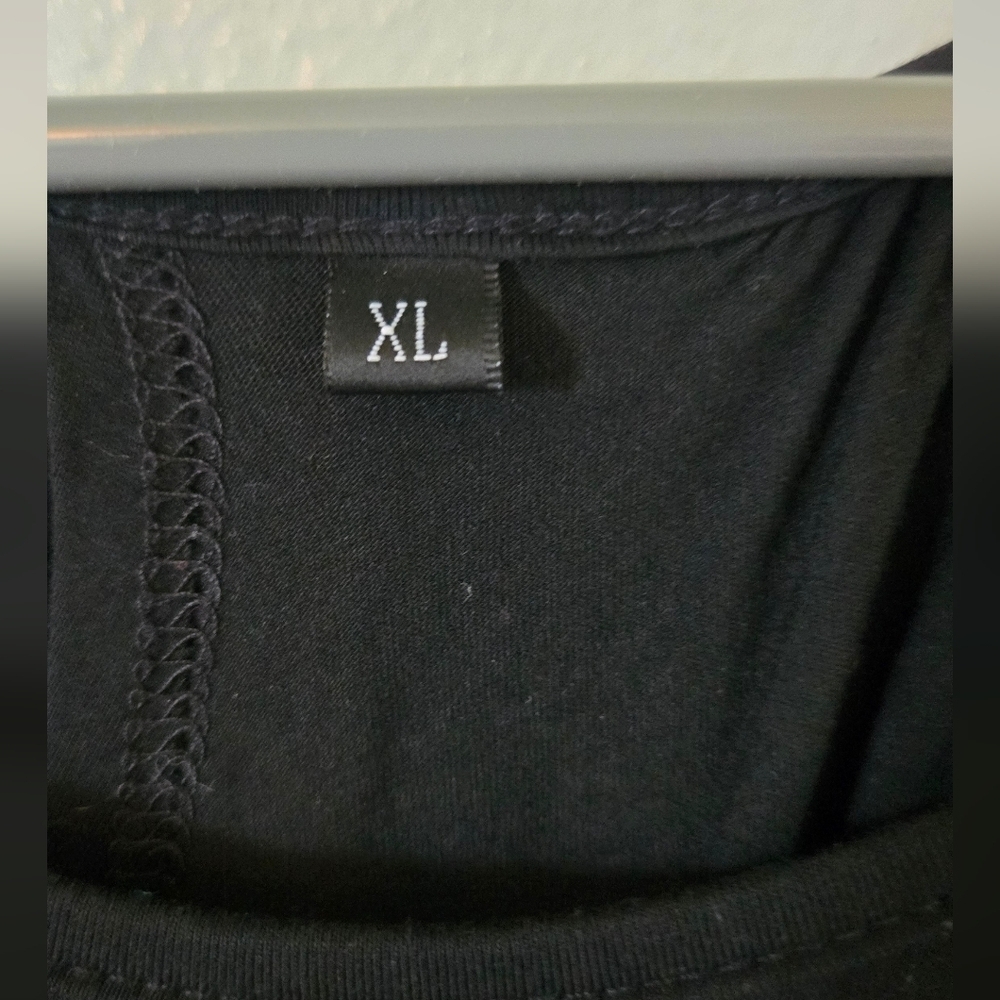 Black Racerback Tank Size XL - Picture 4 of 5